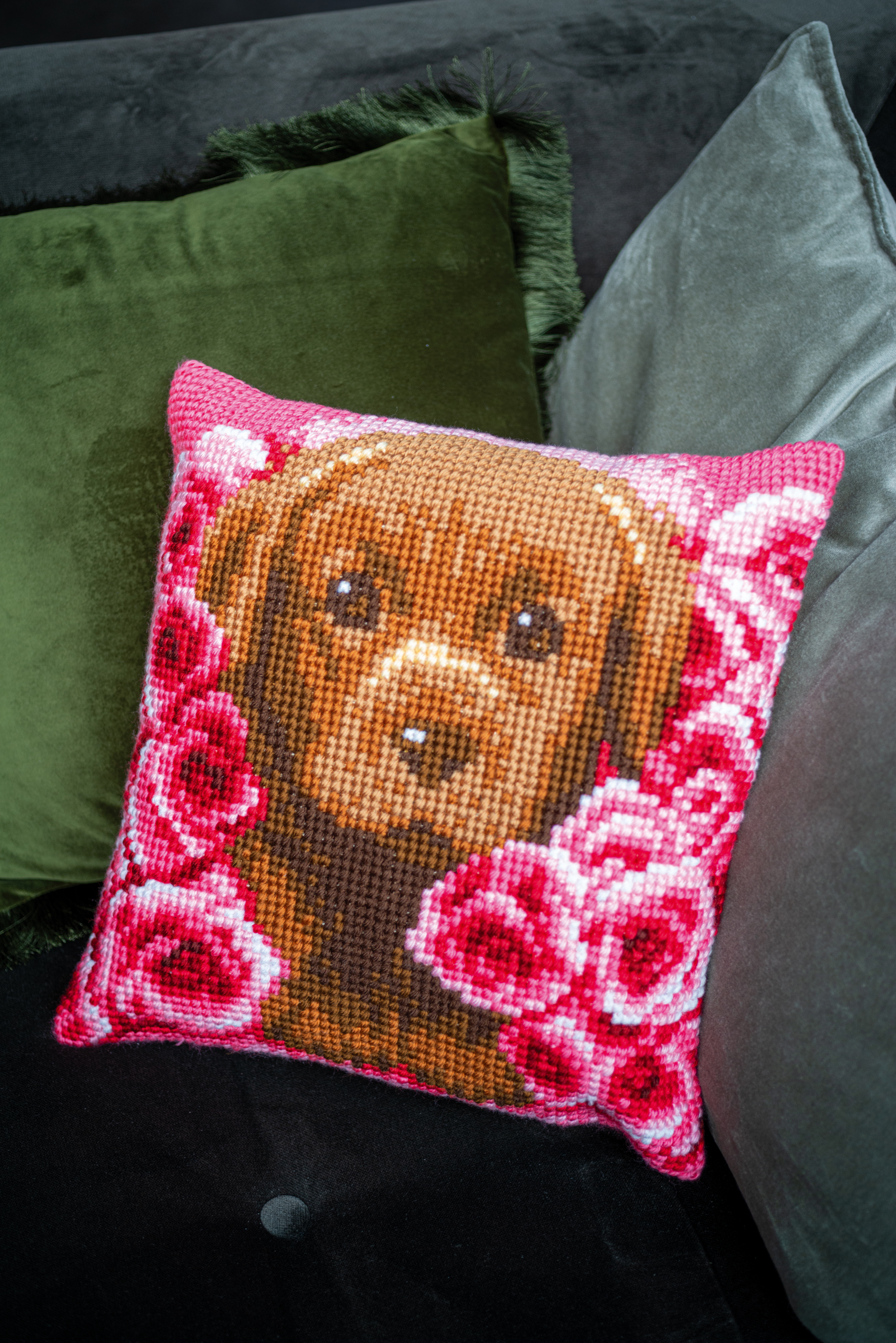 Puppy In Roses Chunky Cross Stitch Cushion Front Kit By Vervaco