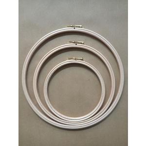 Set of 3 Embroidery Emboidery Hoops includes 15cm, 20cm and 25 c