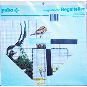 Pako Magnetic Line Counter with Board 23x23cm